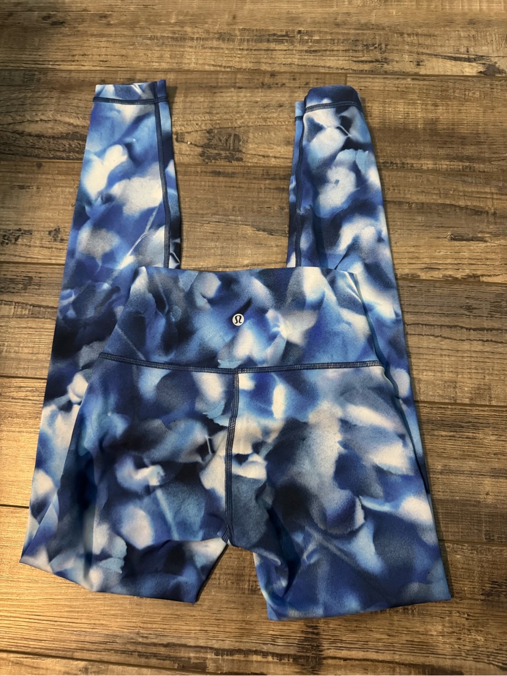 lululemon athletica Blue & White Abstract Print Leggings